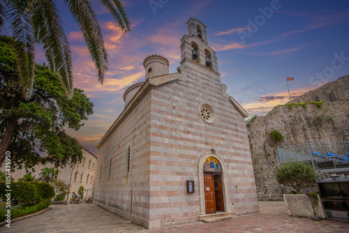 Obraz na płótnie Church in the old town of Budva, Montenegro w salonie
