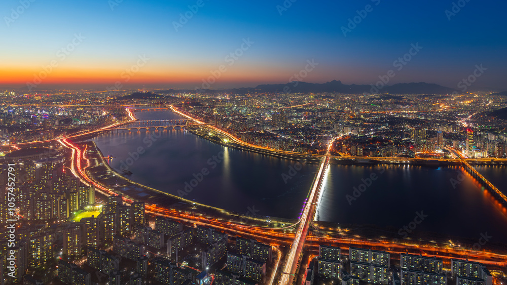 Seoul in winter is a beautiful city.Seoul city,South Korea