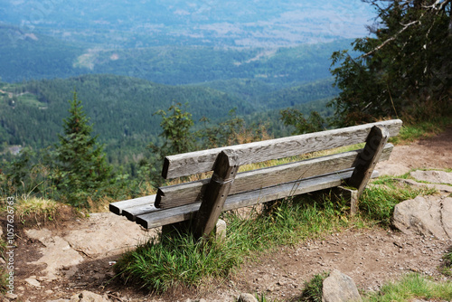 Bank am Mittagsplatzl im Bayerischen Wald, Bayern, Deutschland