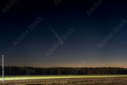 Fototapeta Naklejka Na Ścianę i Meble -  Comet C/2023 A3 Tsuchinshan-ATLAS Sky Space