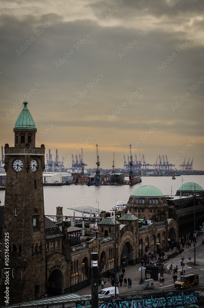 Naklejka premium Harbour of Hamburg City
