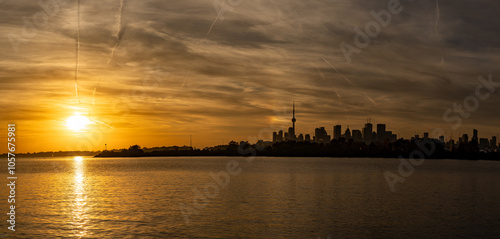Canvas Print Panoramic view Toronto Downtown skyline at sunset.
