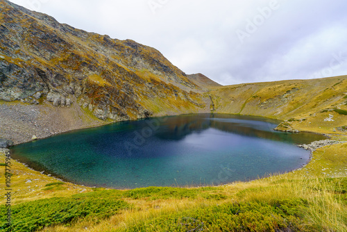 Obraz na płótnie Eye Lake, part of the Seven Rila Lakes w salonie