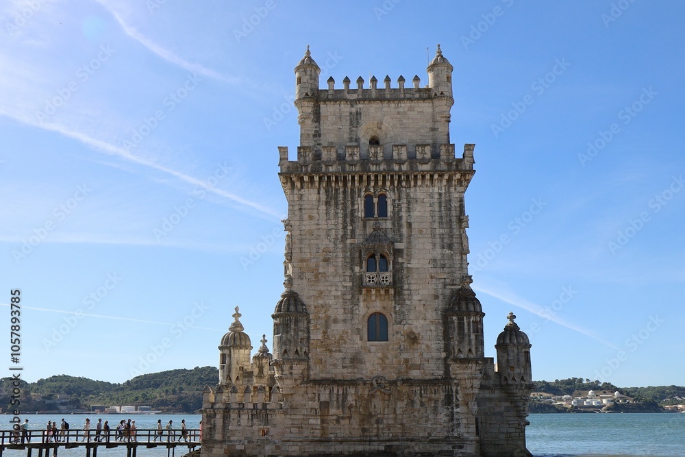 La tour de Belém, construite au 16ème siècle, vue de l'extérieur, ville de Lisbonne, Portugal La tour de Belém, construite au 16ème siècle, vue de l'extérieur, ville de Lisbonne, Portugal