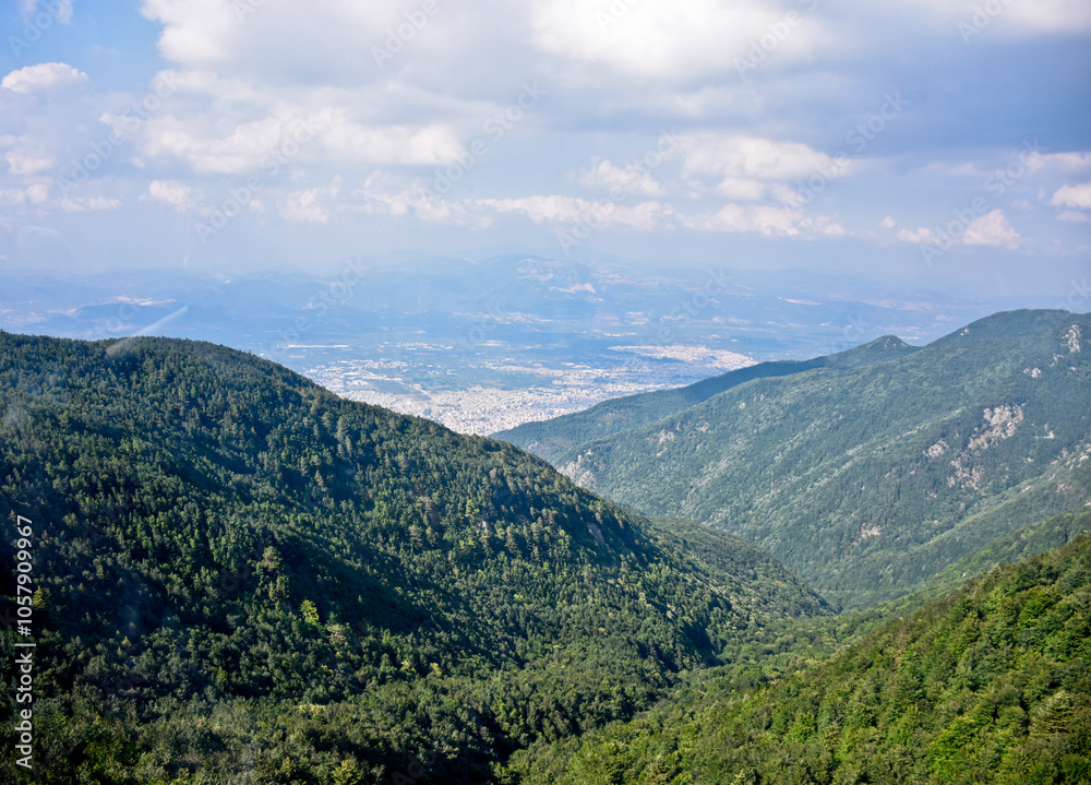 Obraz premium mountains and the city view of Bursa