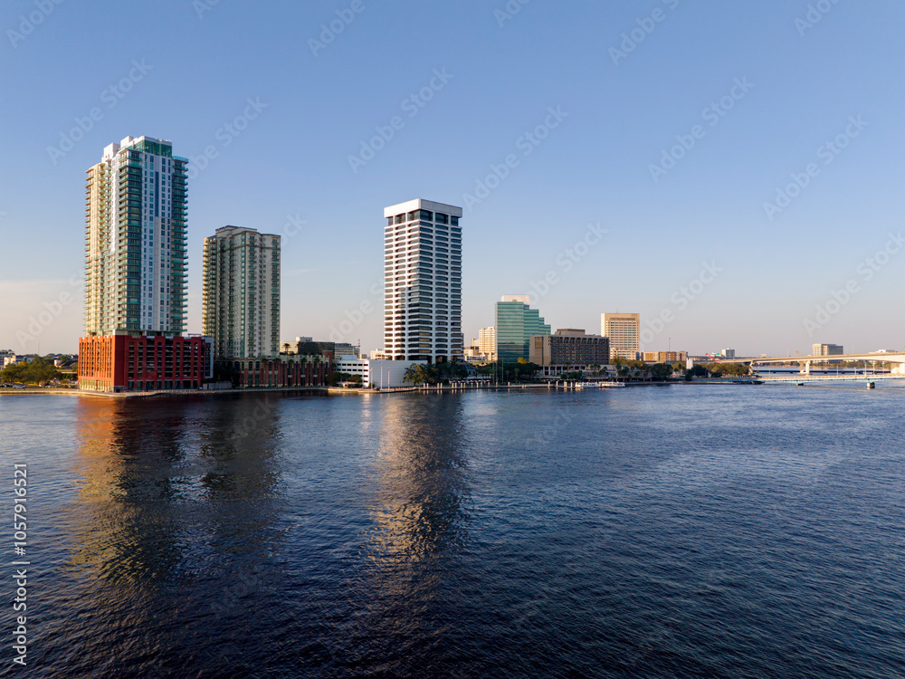 Obraz premium Highrise towers St Johns River Downtown Jacksonville Florida