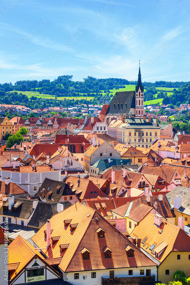 Obraz premium Summer cityscape - top view of the historic centre of Cesky Krumlov, Czech Republic