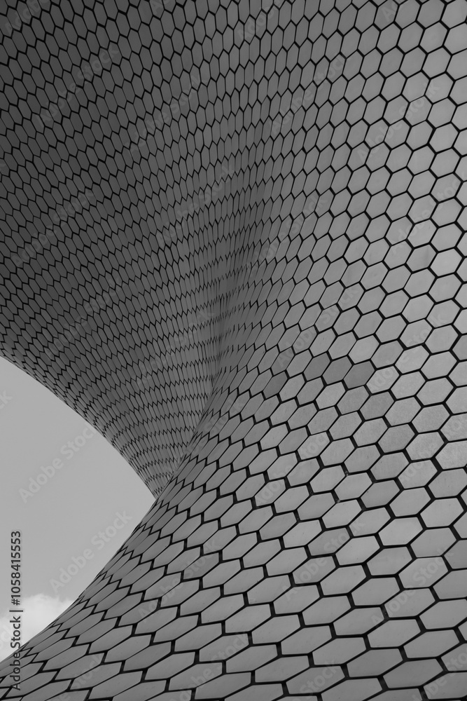 Formas y figuras del impresionante museo Soumaya en Ciudad de México