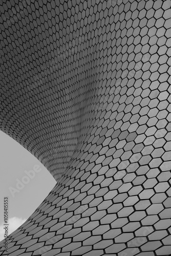 Obraz na płótnie Formas y figuras del impresionante museo Soumaya en Ciudad de México w salonie