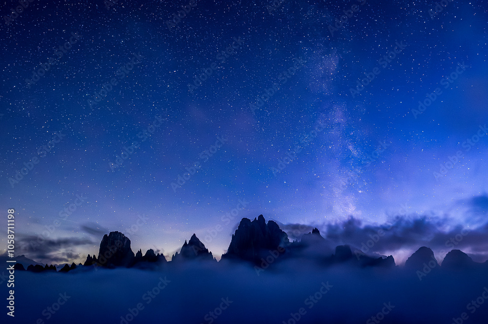 Fototapeta premium voix lactée sur les Dolomites ( IA réduction du bruit )