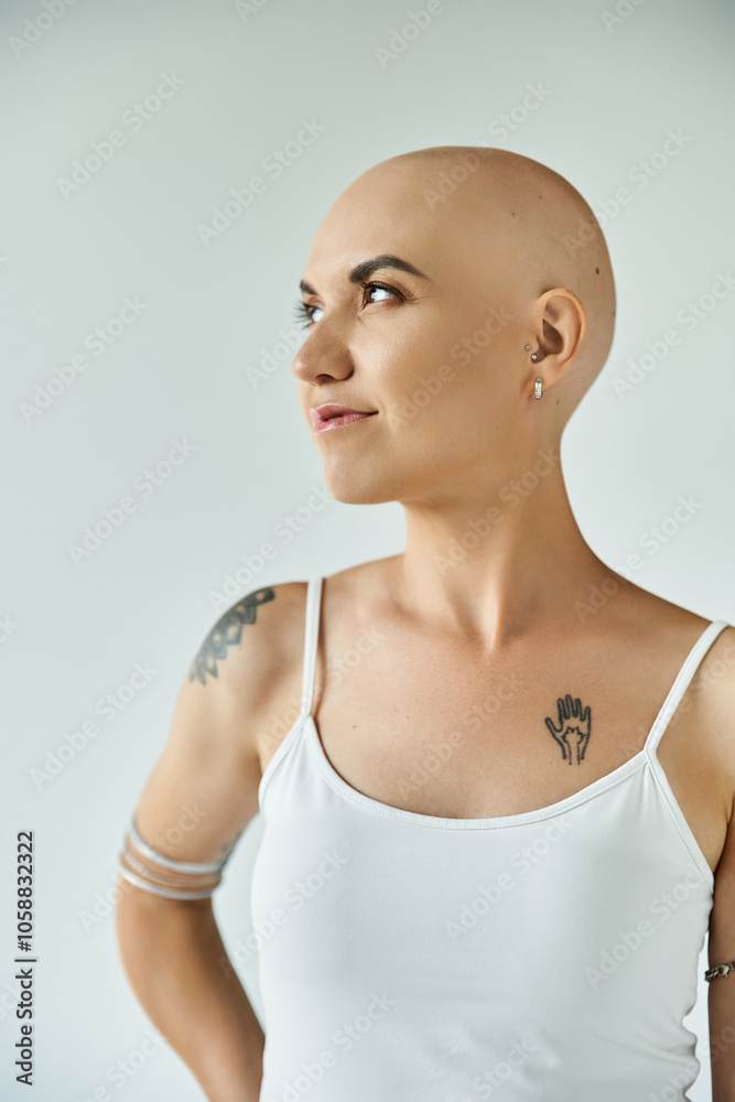 A young woman with alopecia showcases her unique beauty, embracing confidence and strength.