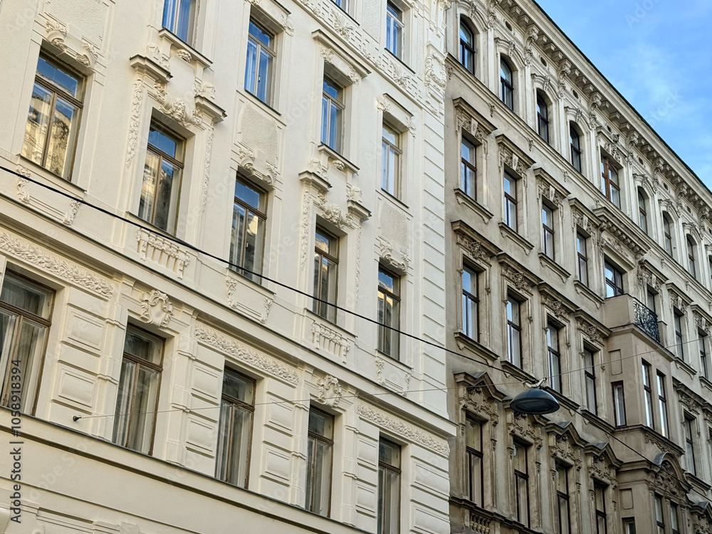 Prachtvolle Altbaufassaden in Mariahilf im 6. Bezirk von Wien, Österreich