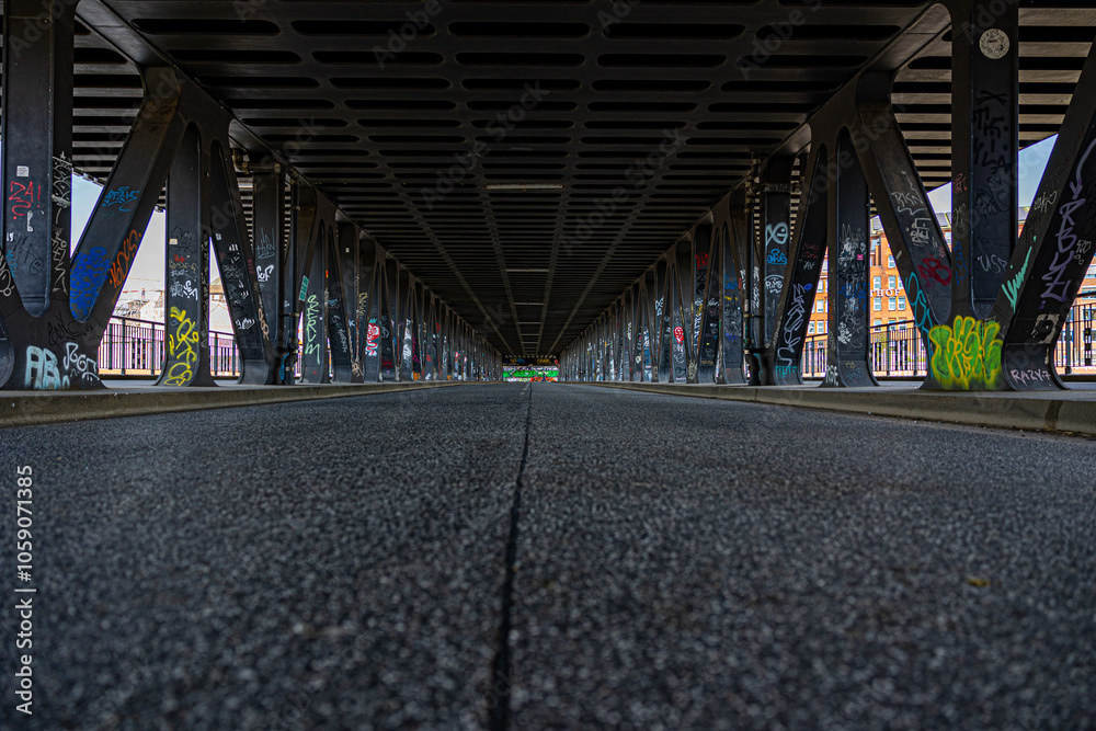 Naklejka premium Strassenbrücke