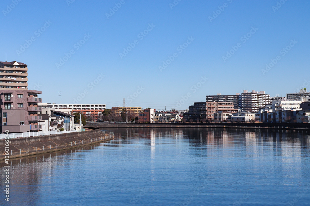 Obraz premium 鶴見川（神奈川県横浜市鶴見区）