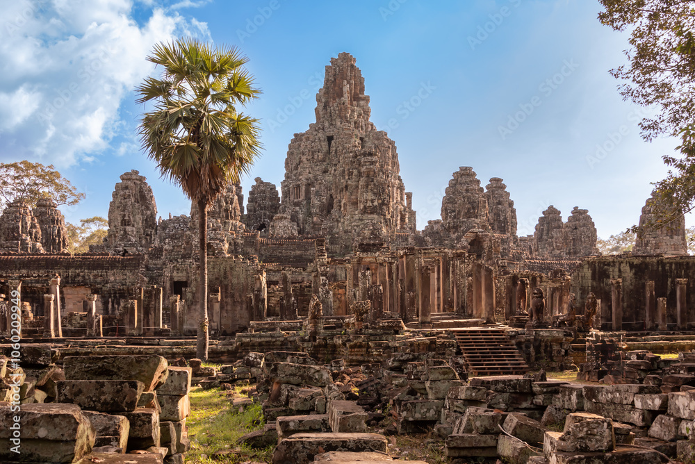 Fototapeta premium Bayon temple, ancient temple ruins in Cambodia