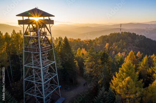 Malnik Beskid Sądecki, zachód słońca, jesień. photo