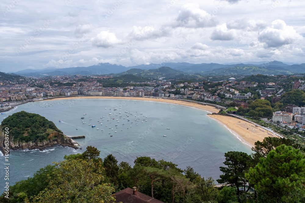 Obraz premium das Panorama von San Sebastian vom Monte Igueldo