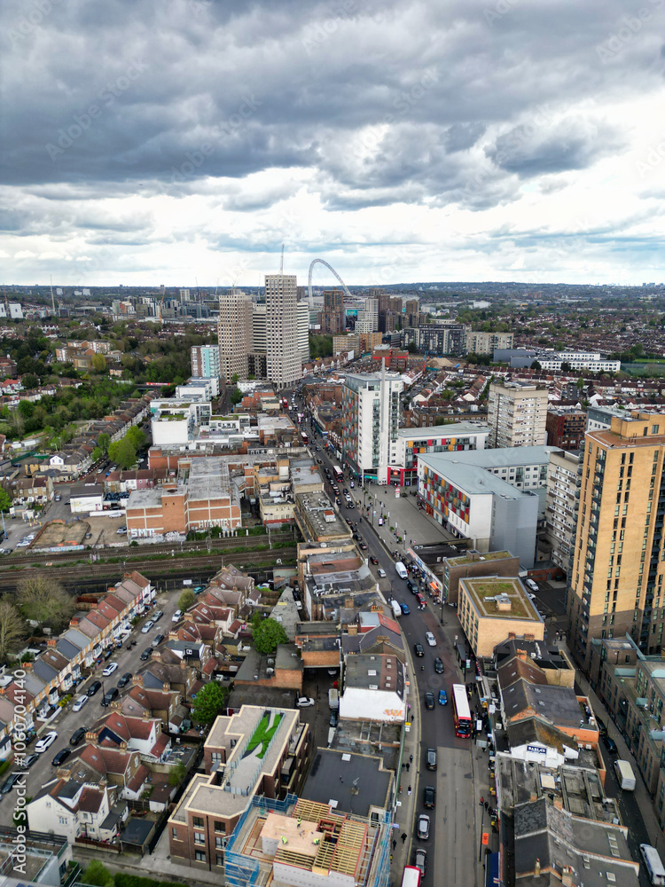 Obraz premium Aerial View of Downtown and Central Wembley London City of England Great Britain. High Angle Footage Was Captured with Drone's Camera from Medium High Altitude on April 17th, 2024