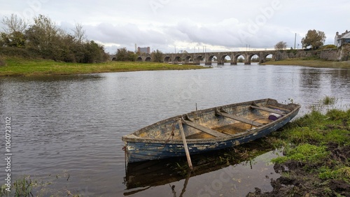 Obraz na płótnie Old wooden fishing boat in river Shannon at Shannonbridge, Offaly, Ireland, nature background w salonie