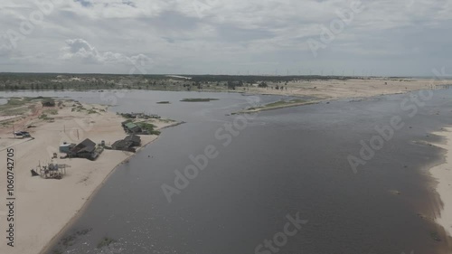 Imagem aérea da Lagoa do Kite ou Lagoa da Barra na Praia da Taíba - São Gonçalo do Amarante, Ceará.