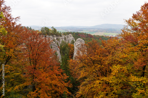Obraz na płótnie Colorful autumn Landscape in Bohemian Paradise, Czech Republic w salonie