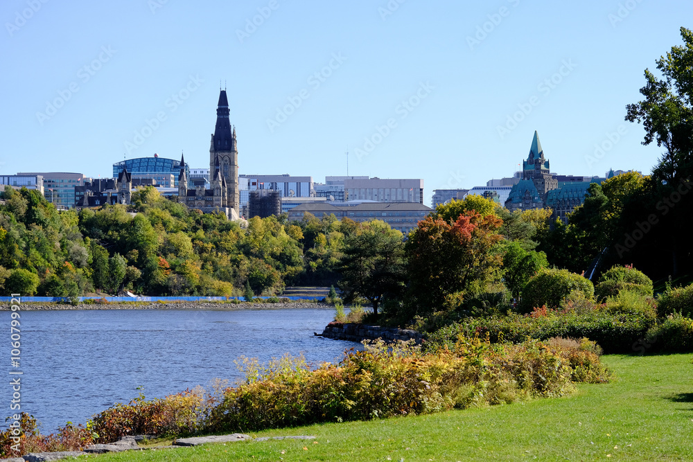 Naklejka premium House of Commons of Canada and surrounding buildings view from park across the river Gatineau, Quebec