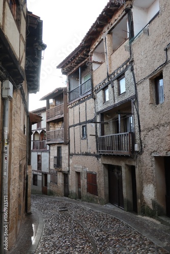 Calle de Frías, la ciudad más pequeña de España.