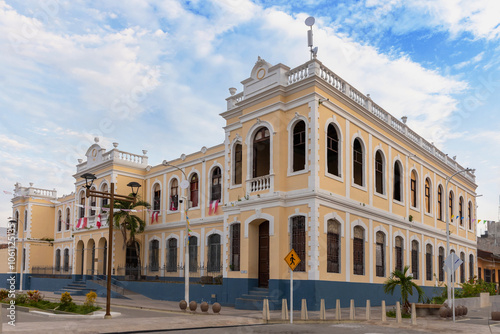 Histórico Colegio Estatal Fernando Lores Tenazoa construido en Iquitos Perú en 1905 photo