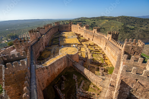Billede på lærred Spectacular view of the interior of the medieval castle of Burgalimar in Baños d