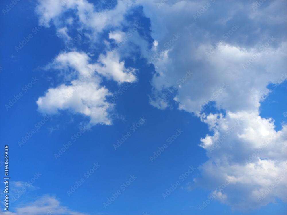 Obraz premium blue sky with white clouds