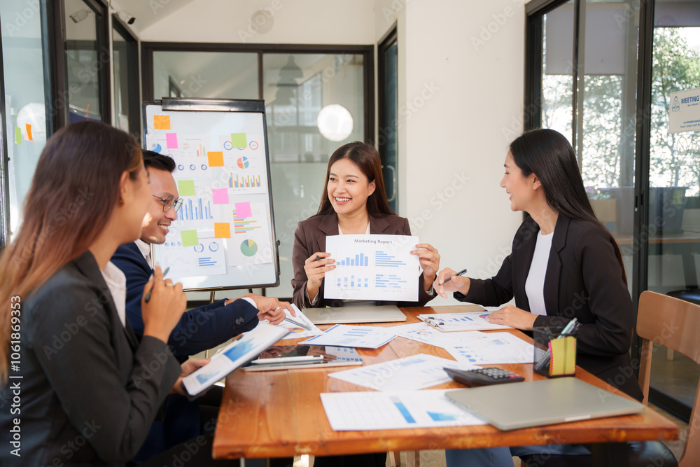 Group of Asian businessmen Sitting in meetings, talking, exchanging knowledge, presenting work. Group of Asian businessmen Sitting in meetings, talking, exchanging knowledge, presenting work.
