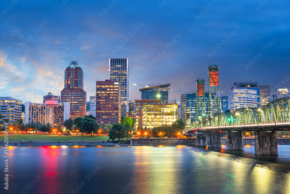 Obraz premium Portland, Oregon, USA Skyline at Blue Hour