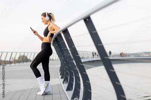 Woman enjoys her workout wh...