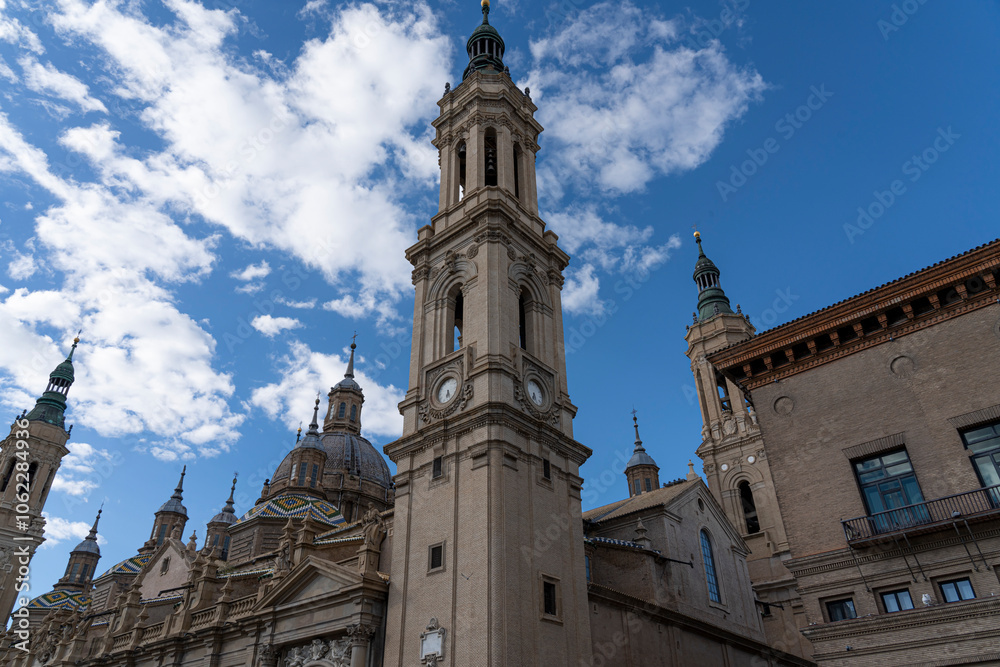 Fototapeta premium Elegant Mudejar Tower Against Clear Sky - Zaragoza Basilica Detail