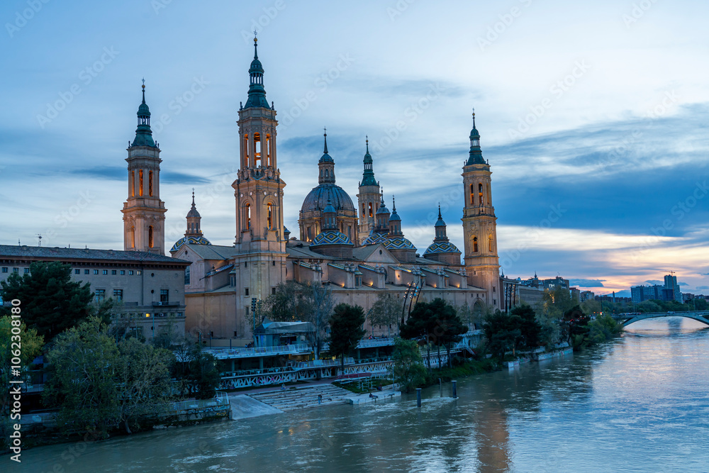Basilica del Pilar by the River at Dusk, Zaragoza Basilica del Pilar by the River at Dusk, Zaragoza