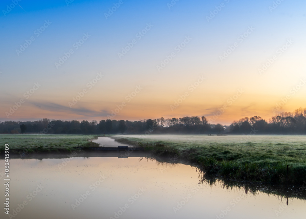 Fototapeta premium This was so Early for Me