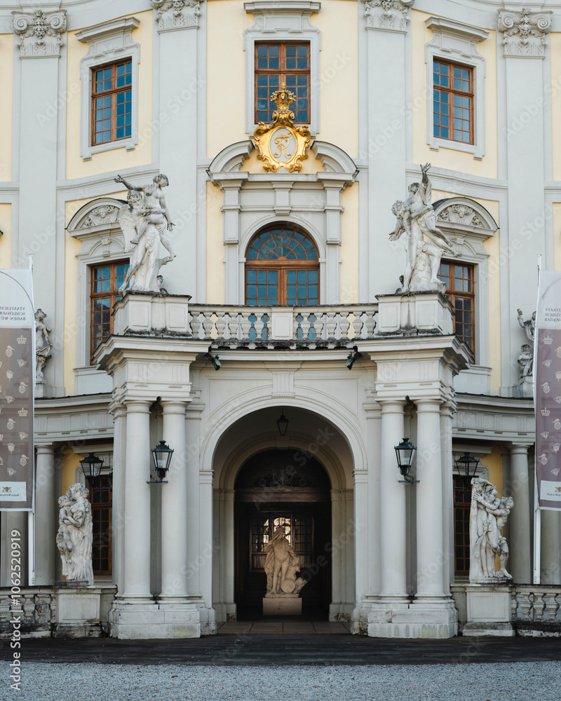 Obraz premium White building