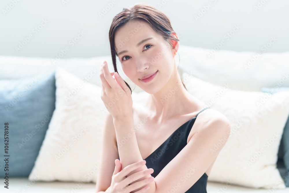 若い女性の手 ハンドケア スキンケア ビューティーコンセプト 若い女性の手 ハンドケア スキンケア ビューティーコンセプト