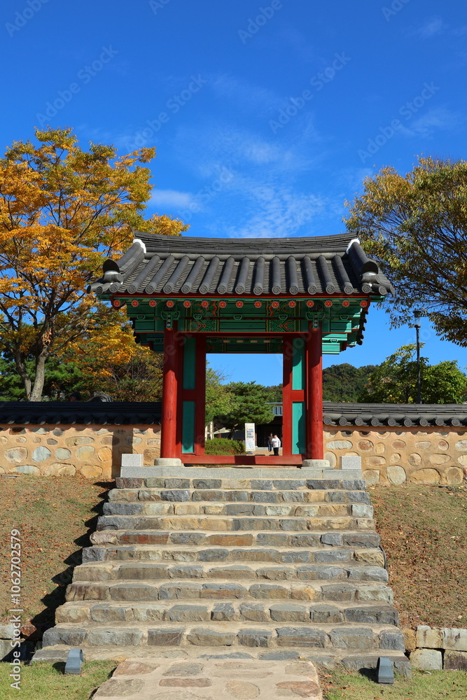 카메라 모델 : Canon EOS R10
사진크기: 6000x4000
F-스톱 : F/5.6
노출시간 : 1/500초
ISO-100
초점 : 24mm
카메라 모델 : Canon EOS R10
사진크기: 6000x4000
F-스톱 : F/5.6
노출시간 : 1/500초
ISO-100
초점 : 24mm