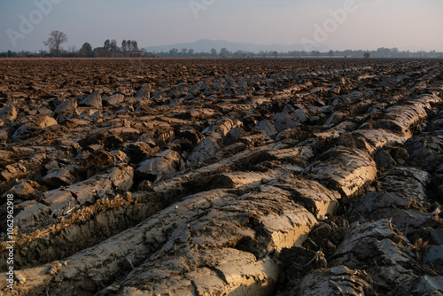 Obraz na płótnie Po Valley fields field landscape panorama w salonie