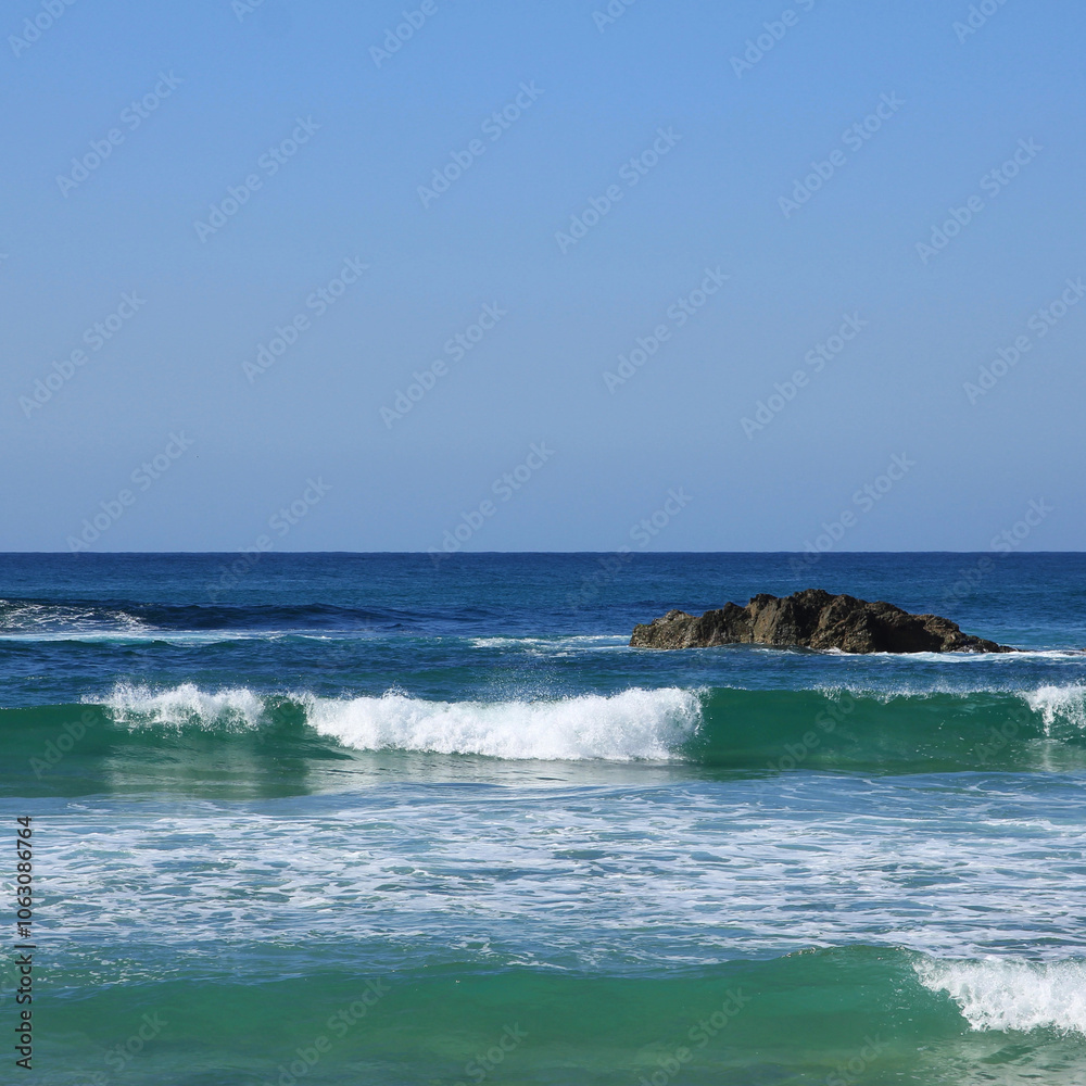 Azur blue Pacific Ocean in Port Macquarie, Australia. Azur blue Pacific Ocean in Port Macquarie, Australia.