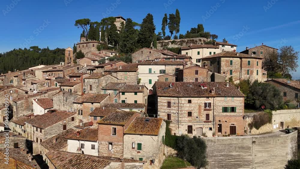 Cetona, esclusiva meta turistica della Toscana, Siena. Italia.
Vista aerea del borgo medievale di Cetona, famosa attrazione turistica della Toscana. Cetona, esclusiva meta turistica della Toscana, Siena. Italia.
Vista aerea del borgo medievale di Cetona, famosa attrazione turistica della Toscana.