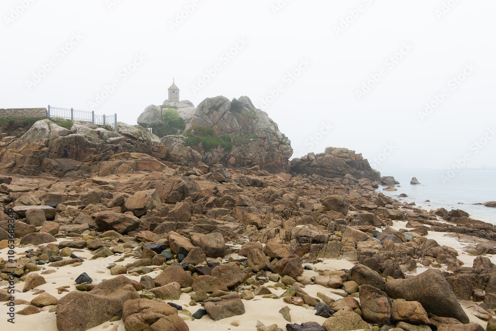Brume matinale d'automne à Port-Blanc Penvénan - Bretagne Brume matinale d'automne à Port-Blanc Penvénan - Bretagne