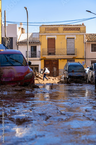 Φωτογραφία Photo shows the aftermath of the recent flood in Alfafar, Valencia, Spain