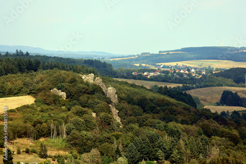 Die Felsgruppe Kirner Dolomiten bei Kirn im Landkreis Bad Kreuznach im deutschen Bundesland Rheinland-Pfalz. Aussicht vom Premium-Wanderweg Vitaltour 3-Burgen-Weg. photo