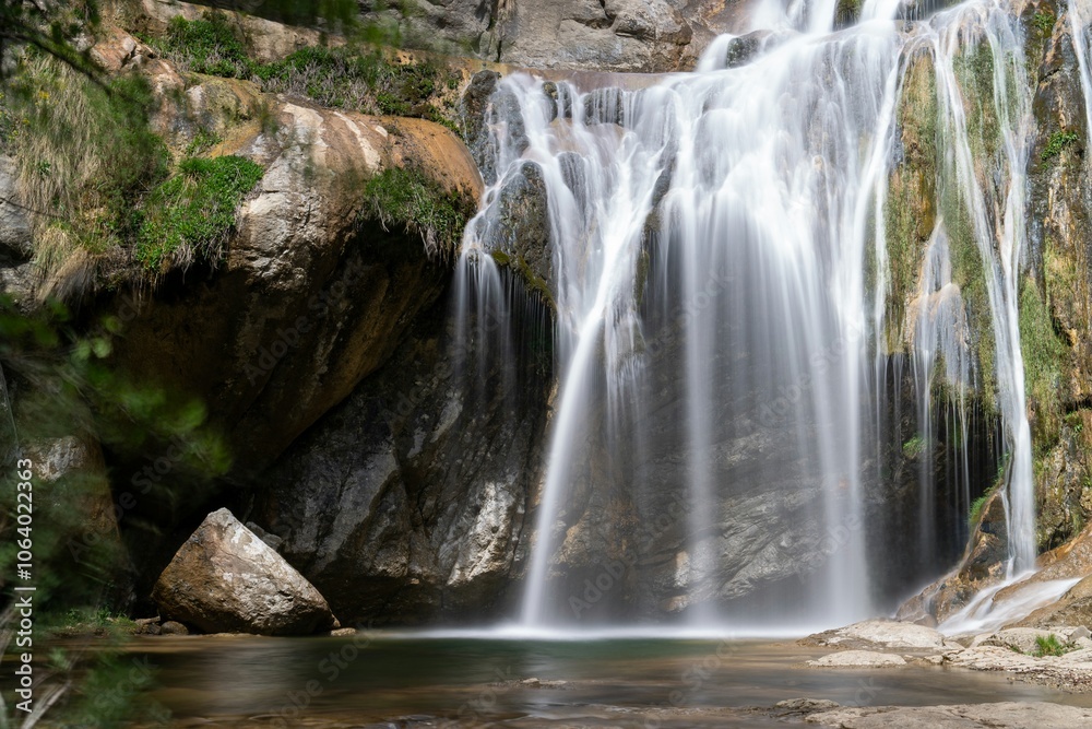 Obraz premium Amazing waterfall 