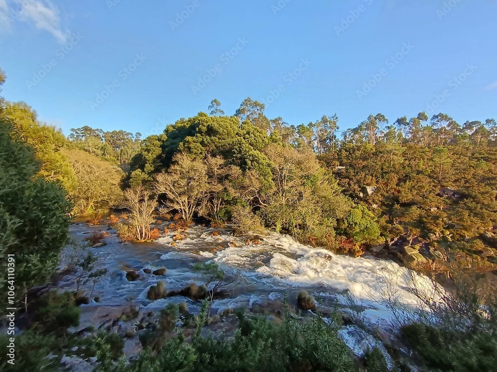 Ruta de los Molinos de O Picón en el río Tamuxe en O Rosal, Galicia Ruta de los Molinos de O Picón en el río Tamuxe en O Rosal, Galicia