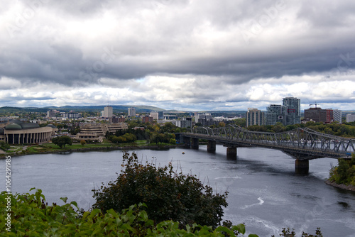 Obraz na płótnie Ottawa - Alexandra Bridge from Parliament Hill w salonie