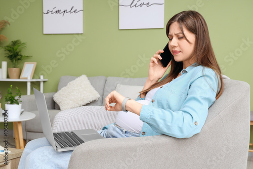 Beautiful pregnant business...