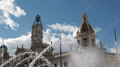 valencia townhall fiuntain slow motion